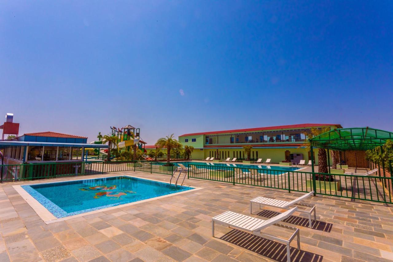 Lumbini Green Resort Bhagwanpur Bagian luar foto